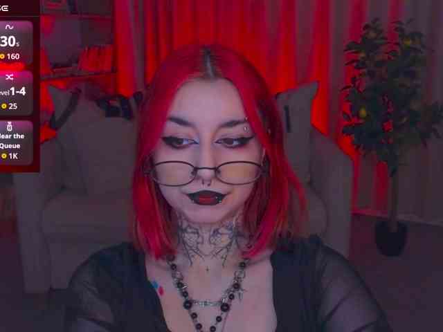 MistressMarcelline webcam