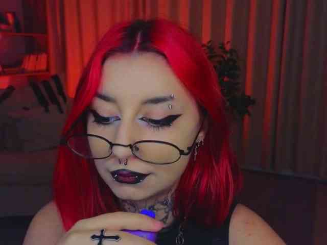 MistressMarcelline webcam