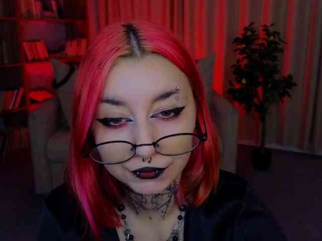 MistressMarcelline webcam
