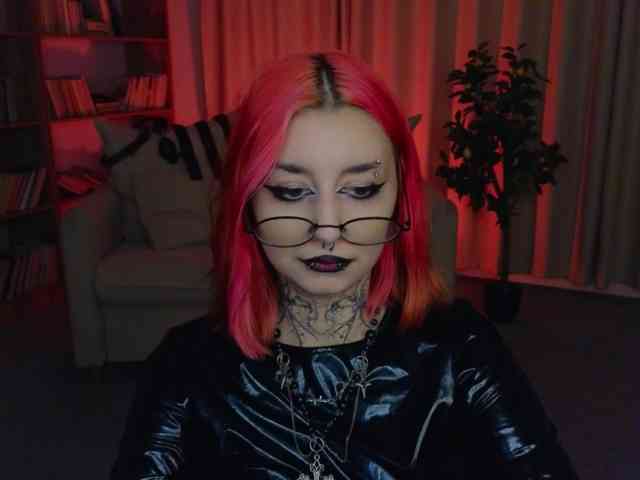 MistressMarcelline webcam