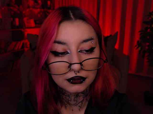 MistressMarcelline webcam