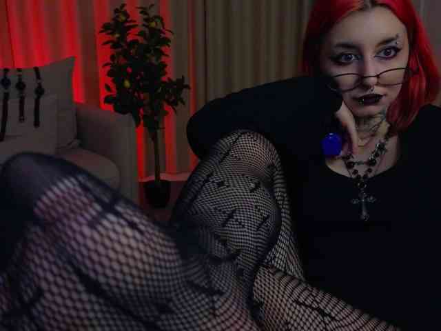 MistressMarcelline webcam