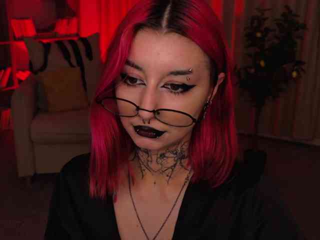 MistressMarcelline webcam