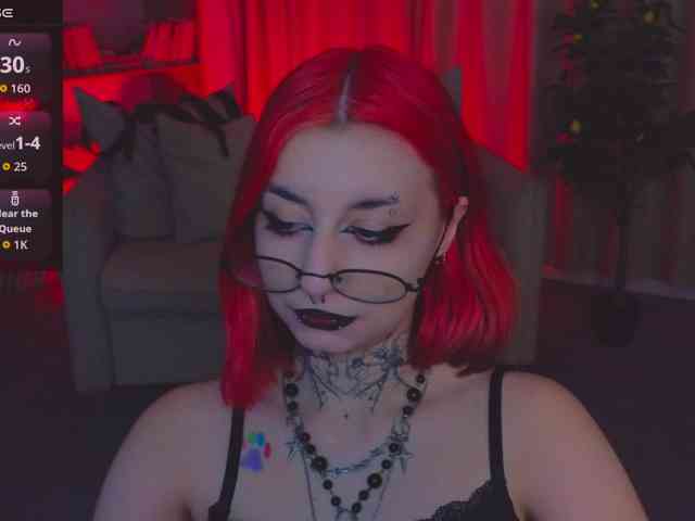 MistressMarcelline webcam