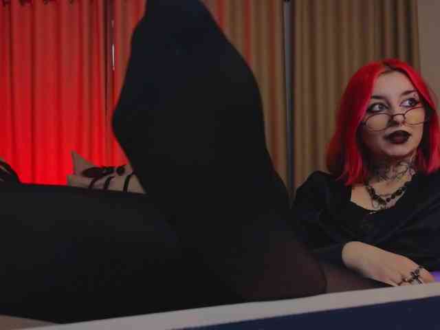 MistressMarcelline webcam