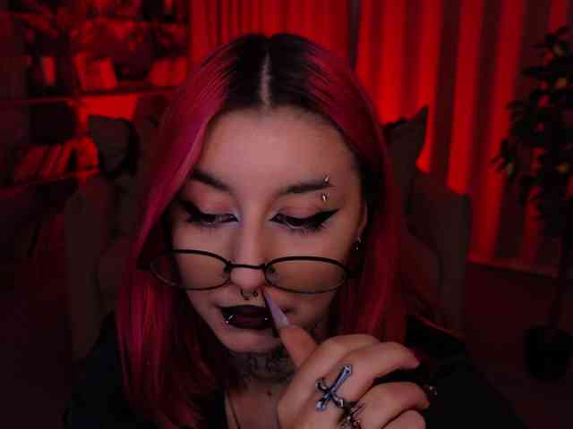 MistressMarcelline webcam