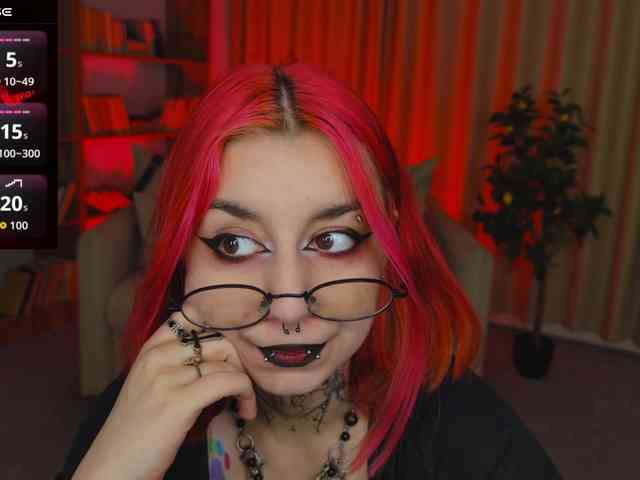 MistressMarcelline webcam