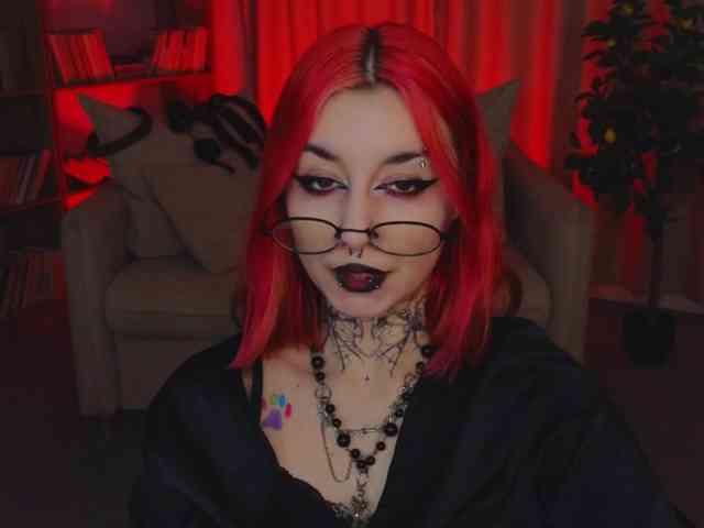 MistressMarcelline webcam