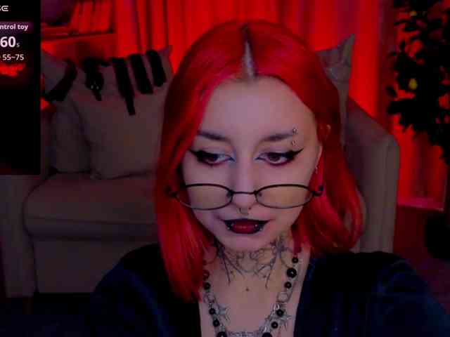 MistressMarcelline webcam