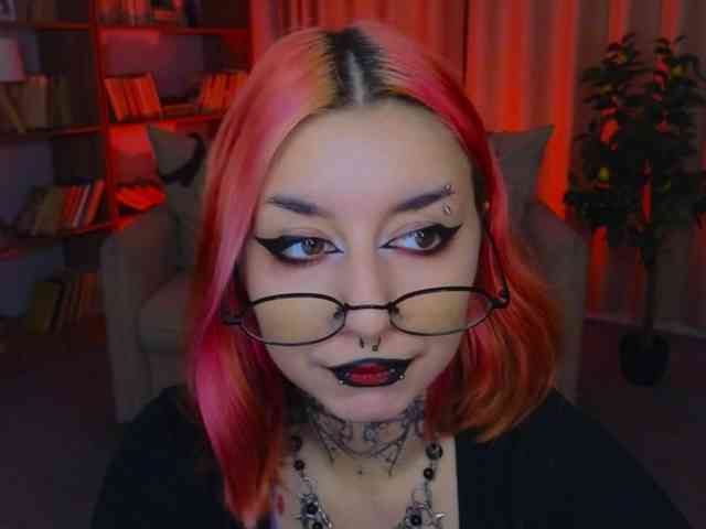 MistressMarcelline webcam