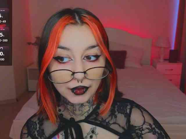 MistressMarcelline webcam