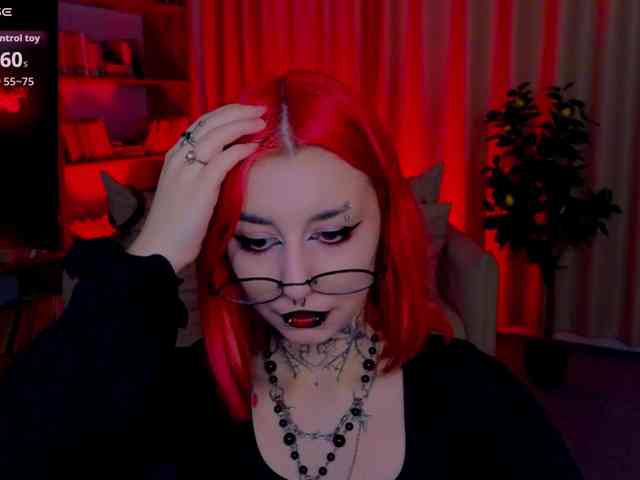 MistressMarcelline webcam