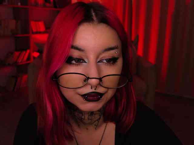 MistressMarcelline webcam