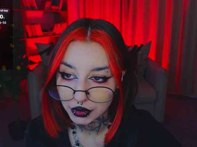 MistressMarcelline webcam