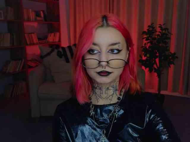 MistressMarcelline webcam
