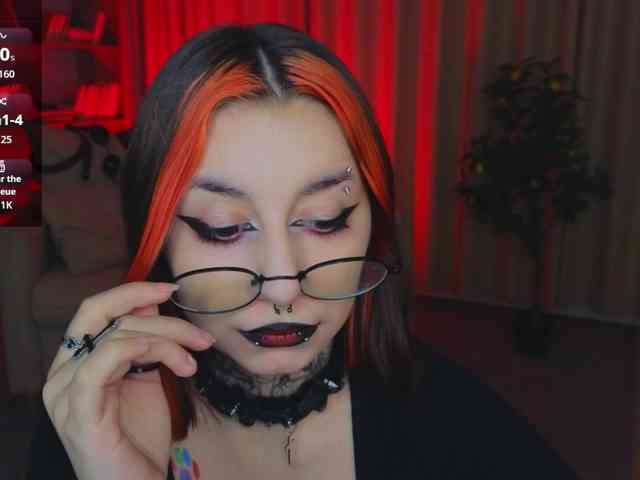 MistressMarcelline webcam