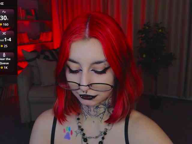 MistressMarcelline webcam