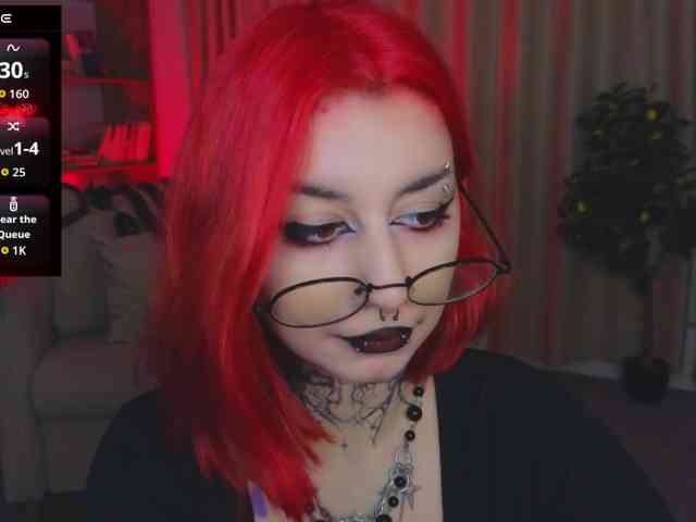 MistressMarcelline webcam