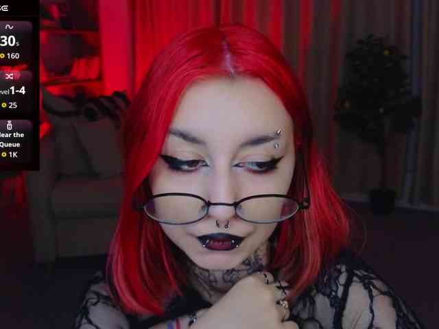 MistressMarcelline webcam