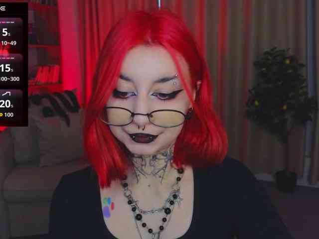 MistressMarcelline webcam