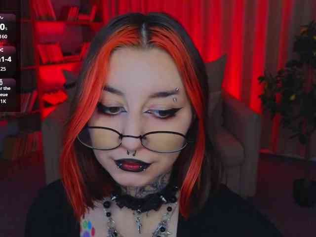MistressMarcelline webcam