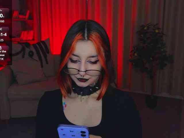 MistressMarcelline webcam