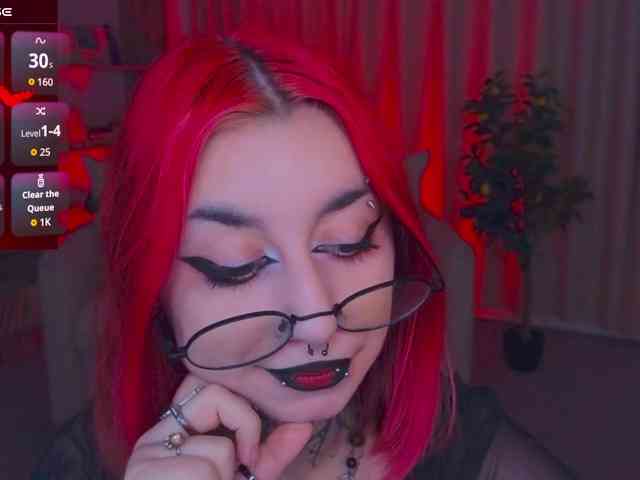 MistressMarcelline webcam