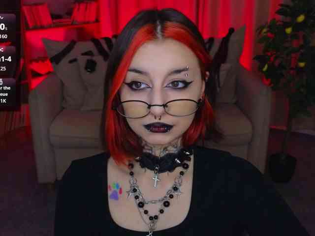 MistressMarcelline webcam