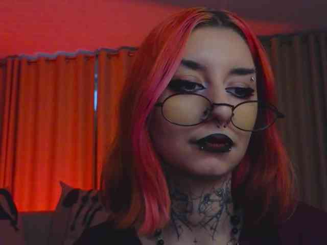 MistressMarcelline webcam