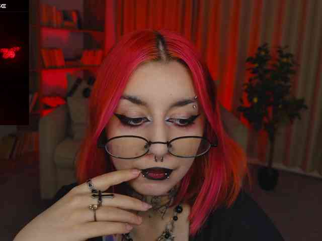 MistressMarcelline webcam