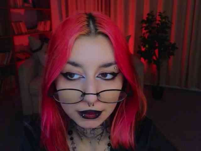 MistressMarcelline webcam