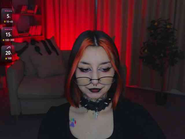 MistressMarcelline webcam