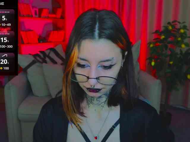 MistressMarcelline webcam