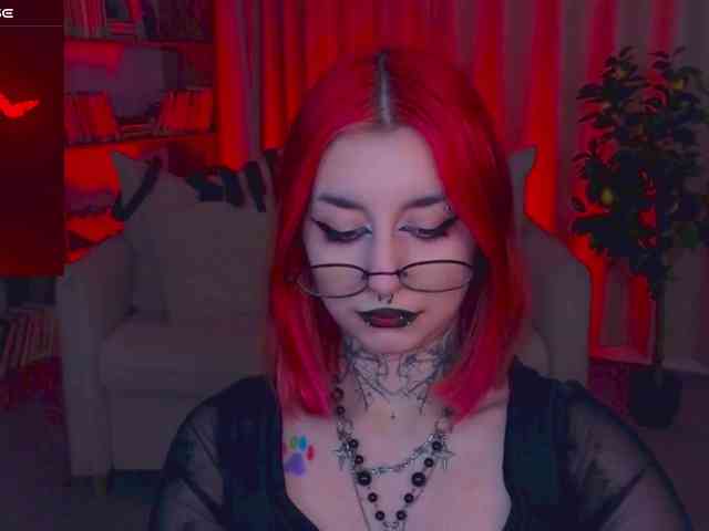 MistressMarcelline webcam