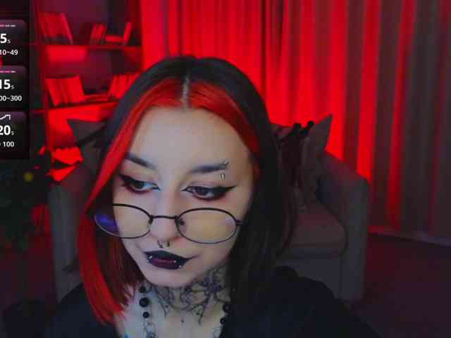 MistressMarcelline webcam