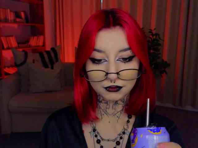 MistressMarcelline webcam