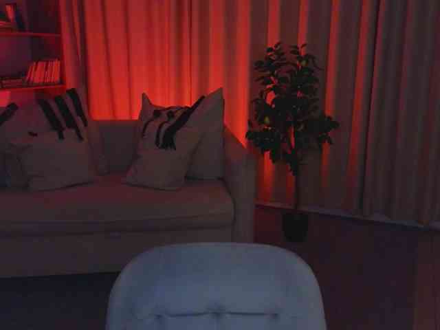 mistressmarcelline's live room