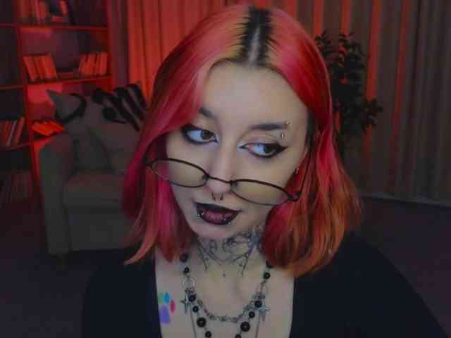 MistressMarcelline webcam