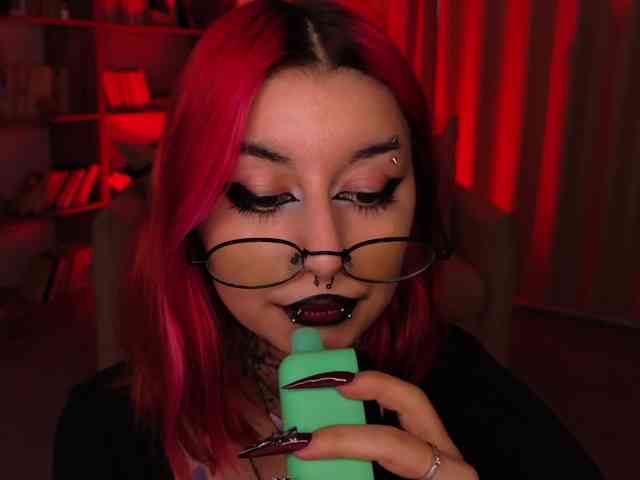 MistressMarcelline webcam