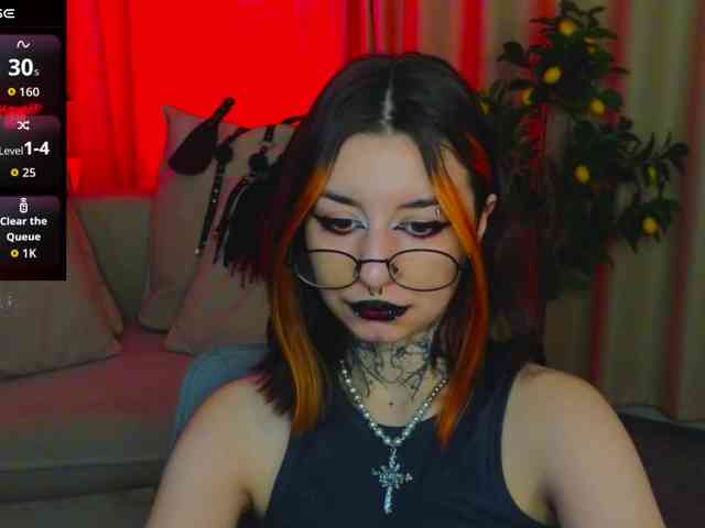 MistressMarcelline webcam