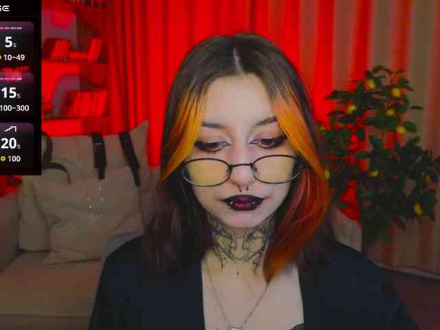 MistressMarcelline webcam