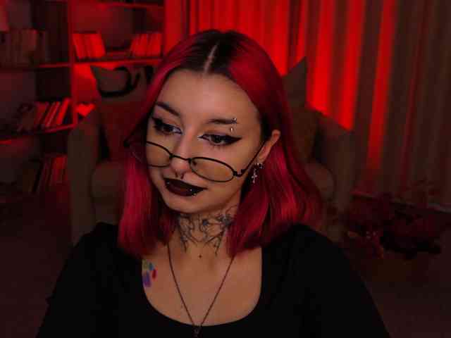 MistressMarcelline webcam