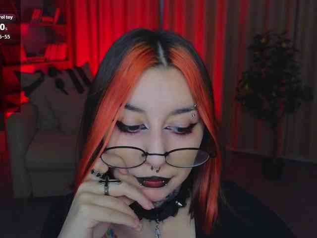 MistressMarcelline webcam