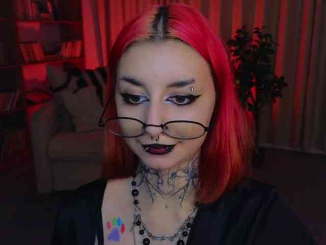 MistressMarcelline webcam