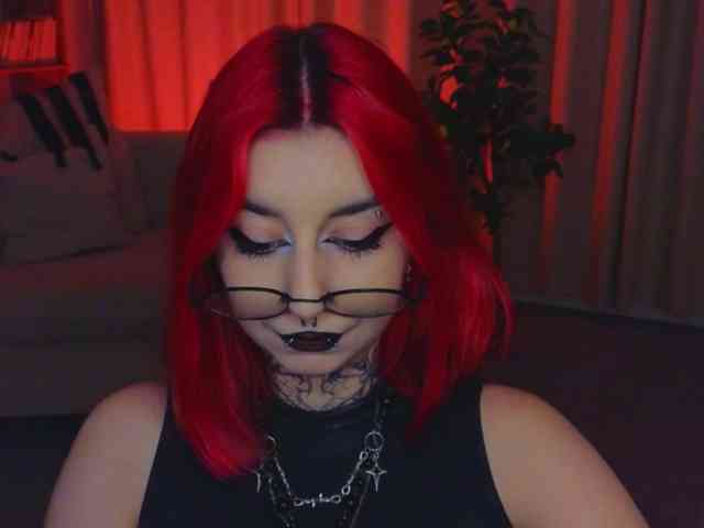 MistressMarcelline webcam