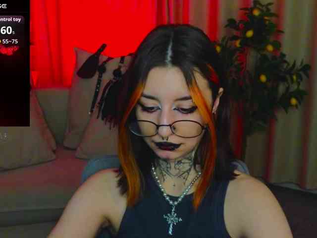 MistressMarcelline webcam
