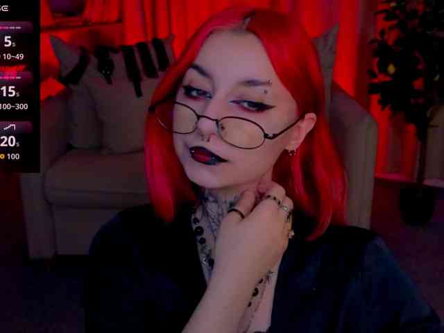 MistressMarcelline webcam