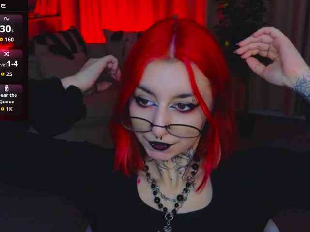 MistressMarcelline webcam