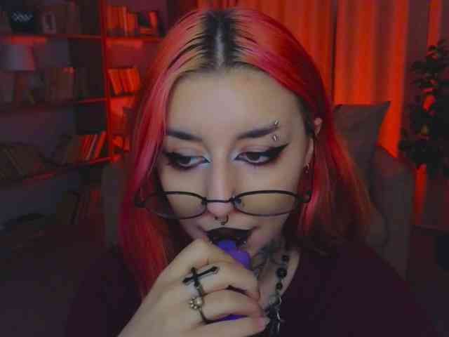 MistressMarcelline webcam