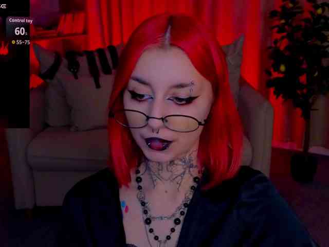 MistressMarcelline webcam